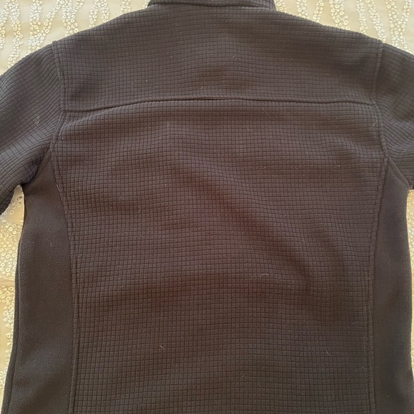 New Balance Black Performance Jacket - Picture 6 of 13